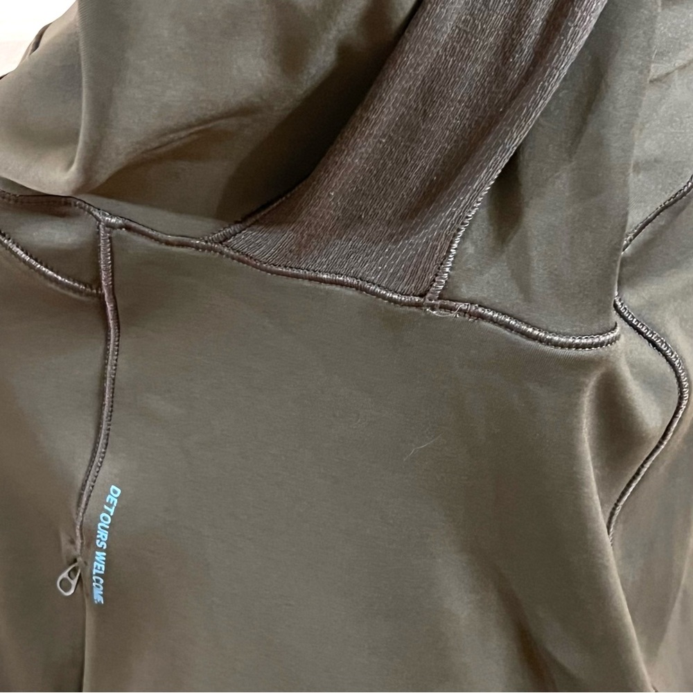 Lululemon Tech Fleece Hiking 1/4 Zip Pullover - Picture 8 of 16